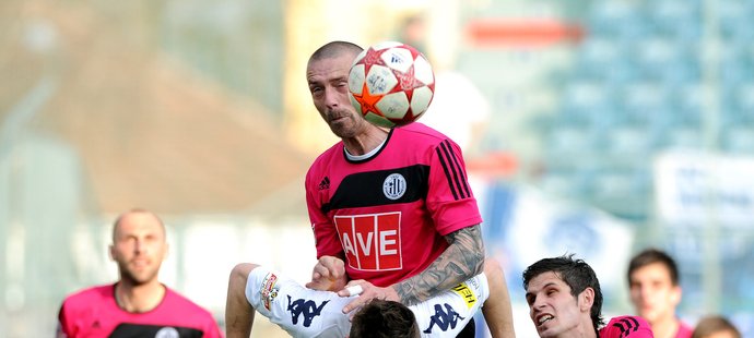 Tomáš Řepka zůstává fotbalovým tvrďákem i v dresu Budějovic
