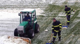 Sníh zrušil i dostihy v Chuchli, kvůli nadílce se nejede po 10 letech