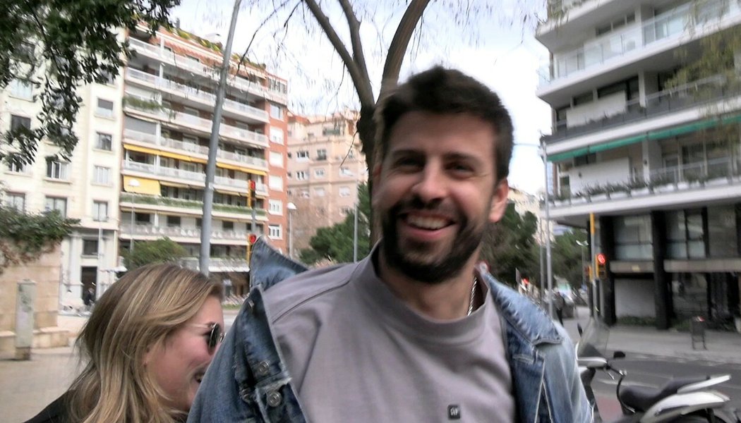 Piqué a Clara se k sobě mají