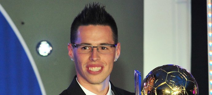 Marek Hamšík s vítěznou trofejí.