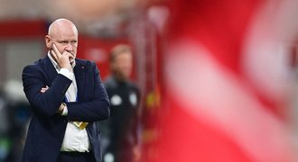 Hašek: Rezignace? Nemyslím si, že bych měl odněkud utíkat. Ale můj konec je možný... Hašek: Rezignace? Nemyslím si, že bych měl odněkud utíkat. Ale můj konec je možný...