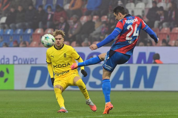 ONLINE: Plzeň - Boleslav 0:0. Hyského tým hájí elitní šestku. Wiegele vytáhl ránu Kostky ONLINE: Plzeň - Boleslav 0:0. Hyského tým hájí elitní šestku. Wiegele vytáhl ránu Kostky