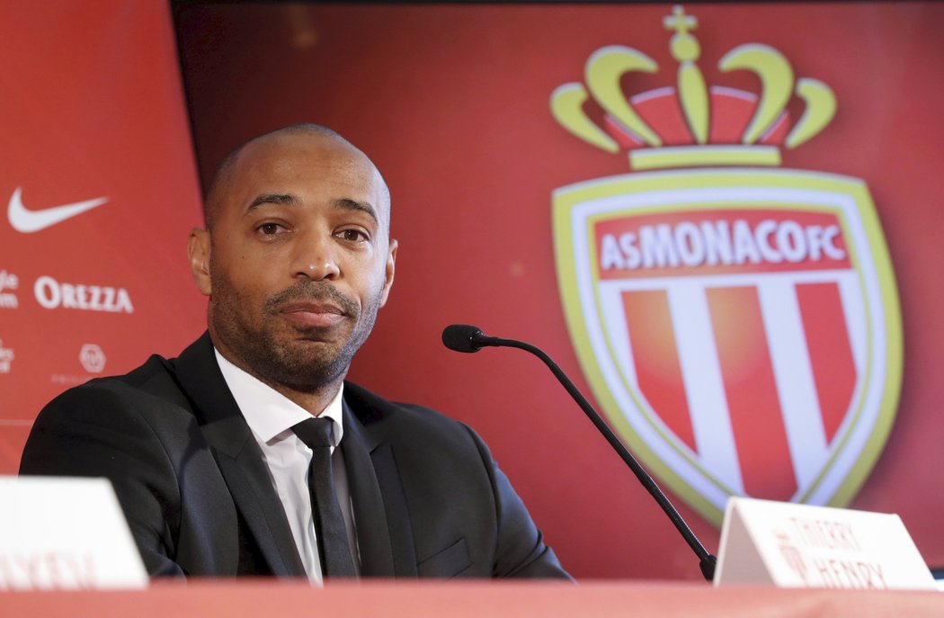 Thierry Henry na první tiskové konferenci v roli trenéra Monaka