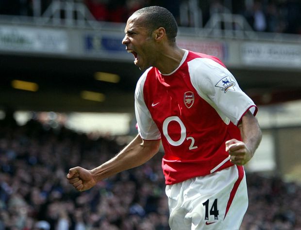Thierry Henry v dresu Arsenalu Thierry Henry v dresu Arsenalu