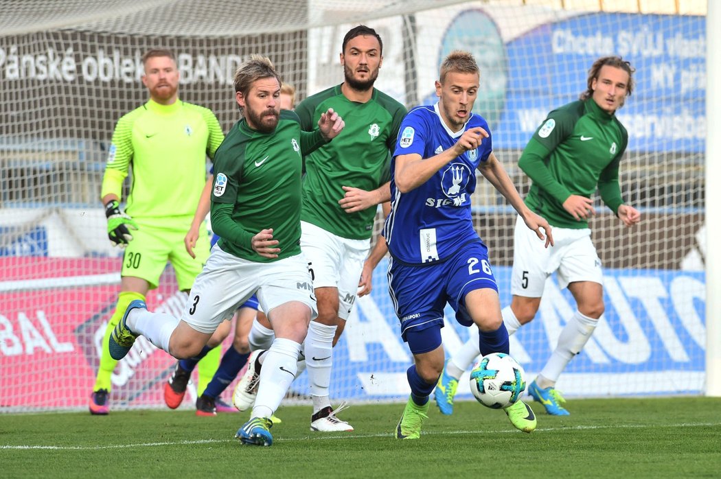 Jablonečtí fotbalisté v utkání s Olomoucí