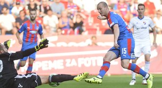 CELÝ SESTŘIH: Plzeň - Baník 3:0. Lídra nakopla bomba Limberského