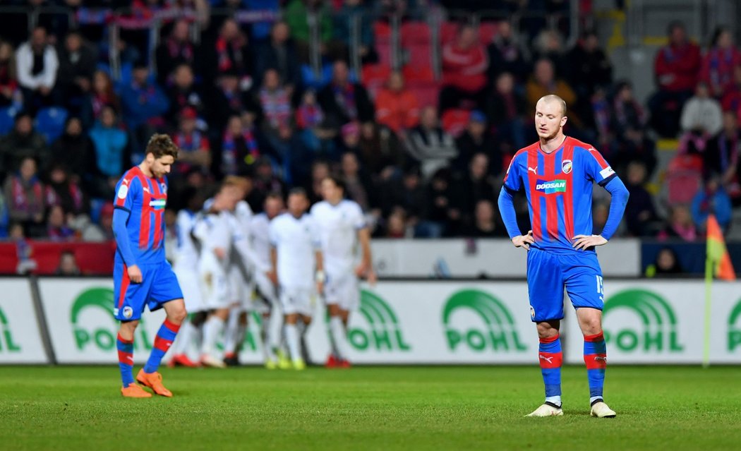 Fotbalisté Liberce oslavují gól do plzeňské sítě