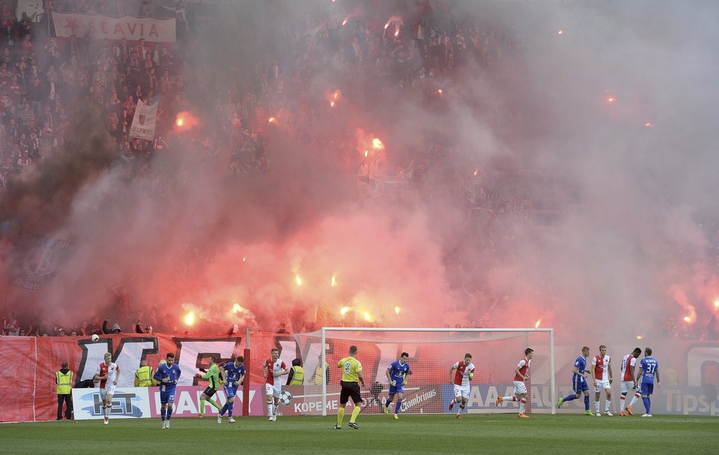 Tribuna Sever se prezentovala parádním choreem