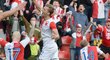 Mick van Buren slaví svůj gól proti Olomouci