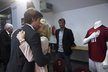 Loučící se legenda Tomáš Rosický v objetí s matkou