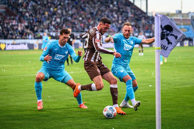 České duo rozkvetlo. Hranáč na vyšším levelu, Coufal vzorem. Říká si o smlouvu České duo rozkvetlo. Hranáč na vyšším levelu, Coufal vzorem. Říká si o smlouvu