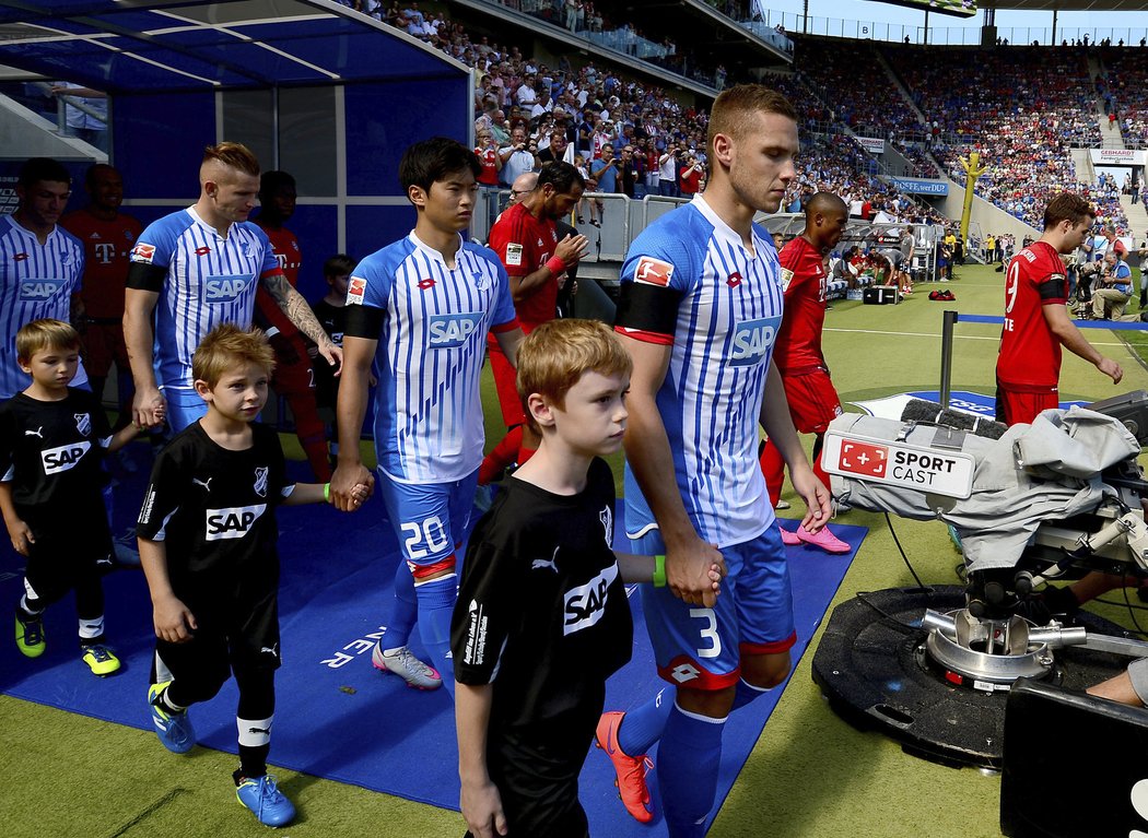 Pavel Kadeřábek nastupuje k utkání proti Bayernu