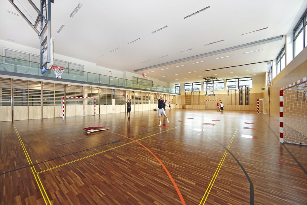 V tréninkovém areálu Salcburku mají mladí fotbalisté i hokejisté perfektní vybavení