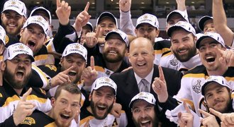 Krejčí a Kaberle slaví, Boston získal Stanley Cup!