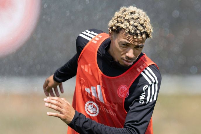 Hugo Ekitike se má stát novou posilou Liverpoolu Hugo Ekitike se má stát novou posilou Liverpoolu