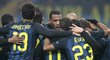 Radost hráčů Interu ze vstřelené branky do sítě Sparty