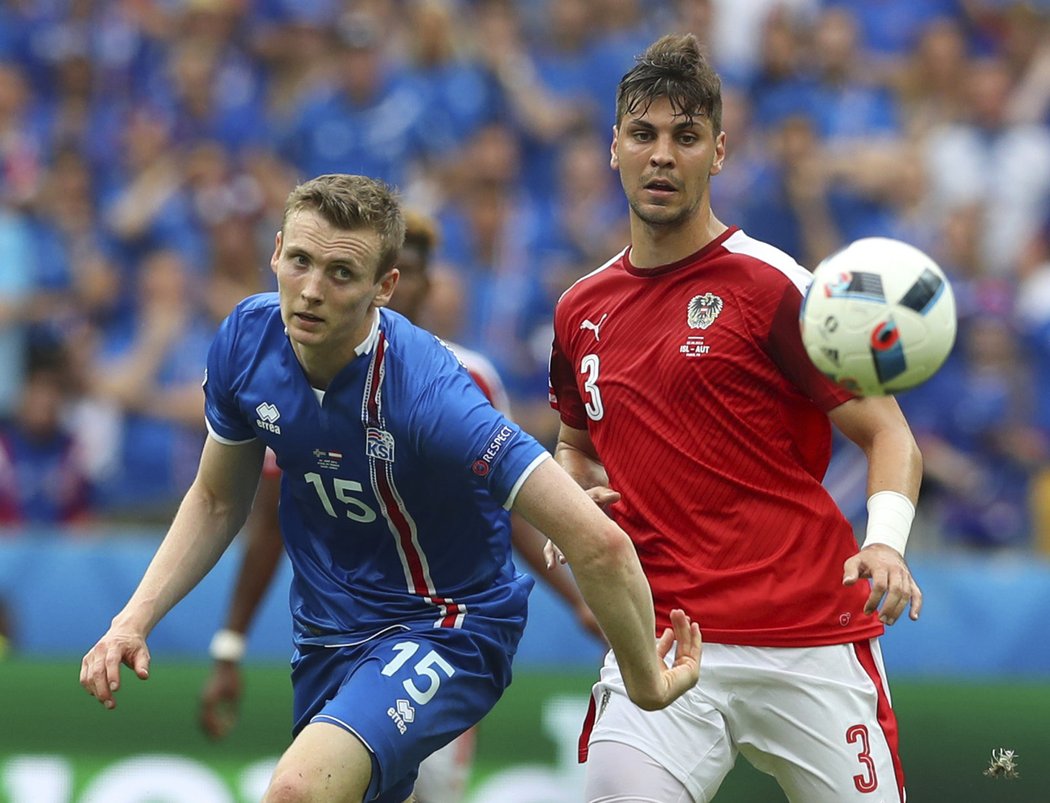 Island si připsal první historickou výhru na EURO
