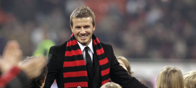 David Beckham na stadionu AC Milán.
