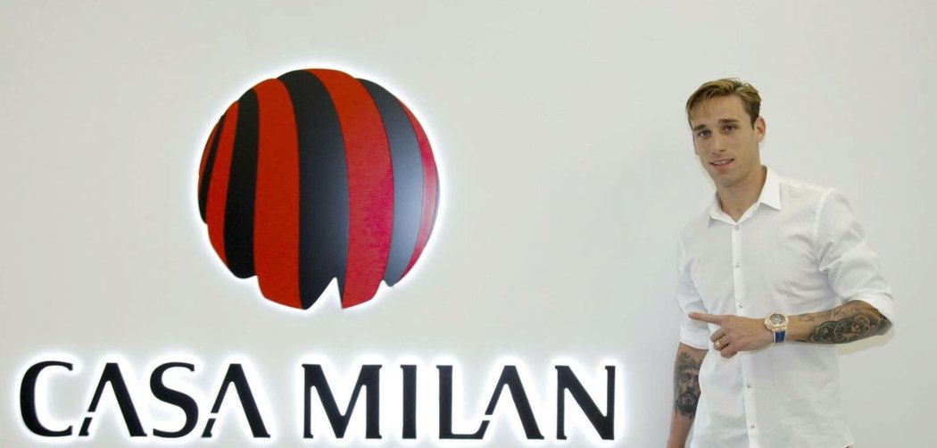 Nový buldozer záložní řady Milána, Lucas Biglia