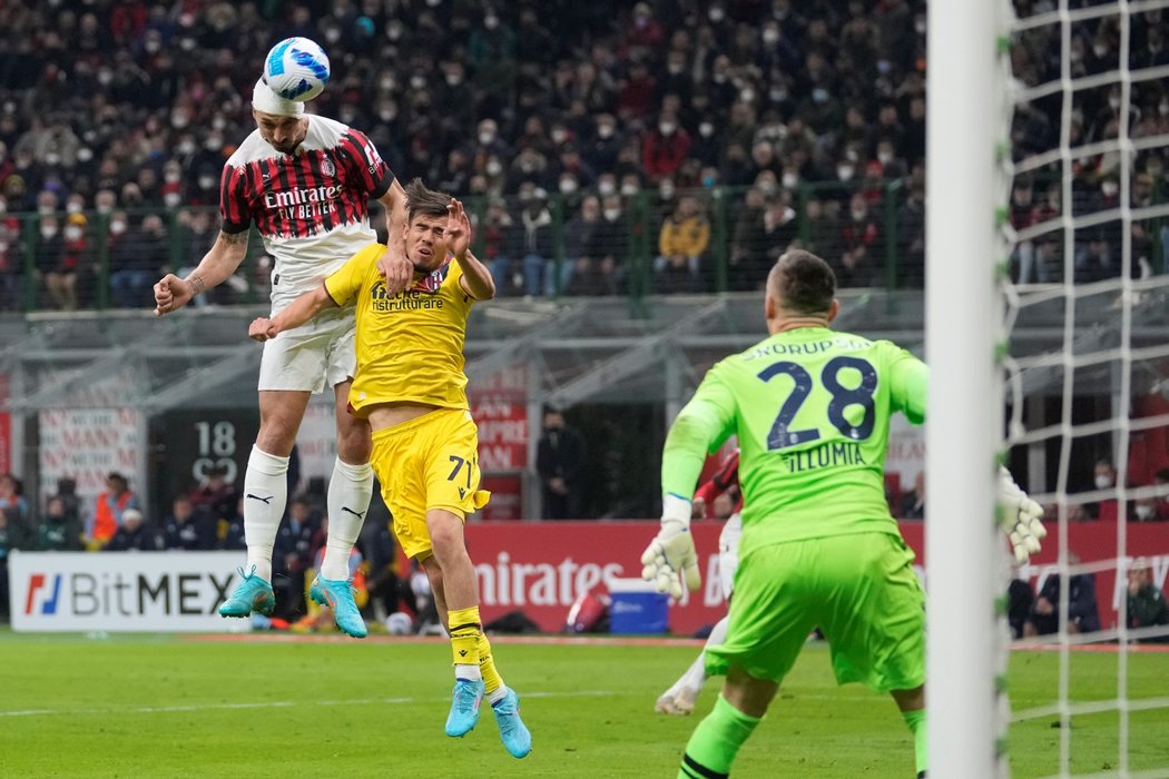 Fotbalisté AC Milán hráli s Boloňou bez branek