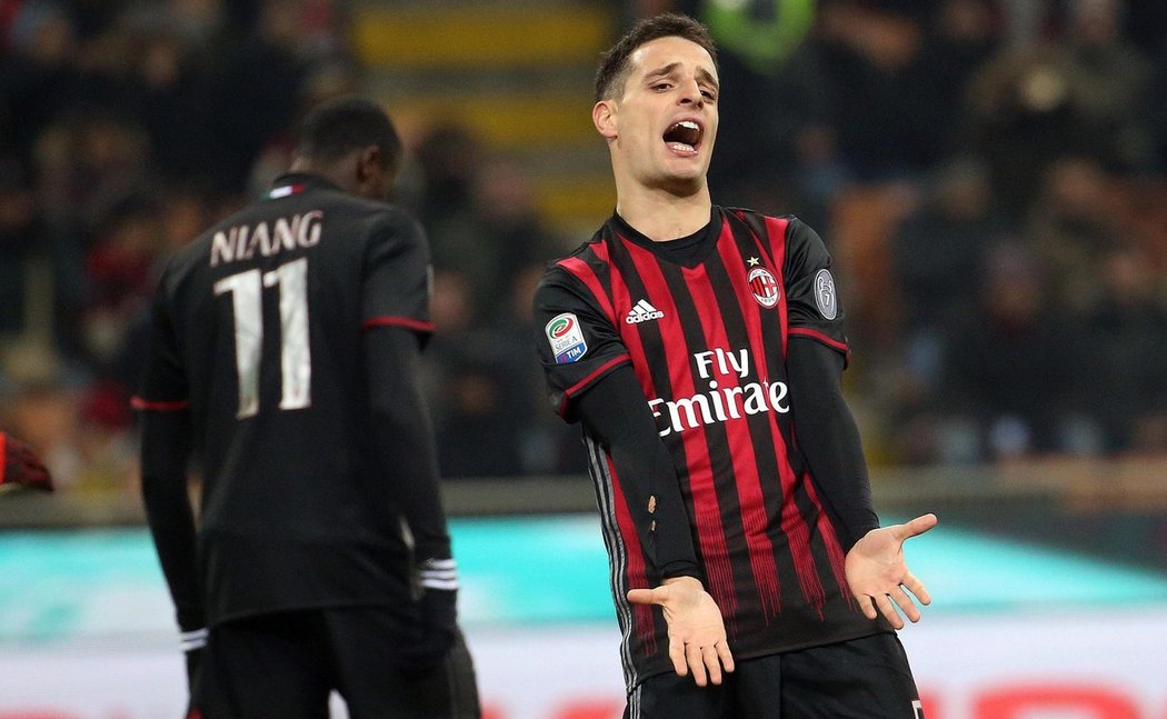 Giacomo Bonaventura bude dál klíčovým hráčem Milána