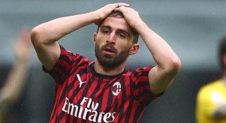 AC Milán nebude hrát Evropskou ligu. Vydělá na tom Schick s AS Řím