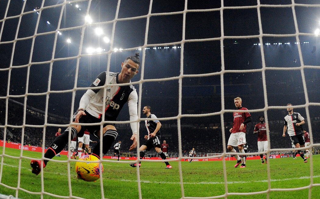 Cristiano Ronaldo penaltu bezpečně proměnil