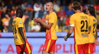 Ach, to Benevento! Italský nováček vyrovnal neslavný rekord United