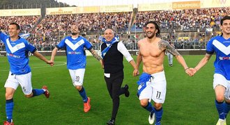 Návrat po osmi letech. Matějů slaví s Brescií postup do Serie A
