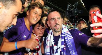 Ribéryho vítalo ve Fiorentině 12 tisíc fanoušků. Chce naplnit slova legendy
