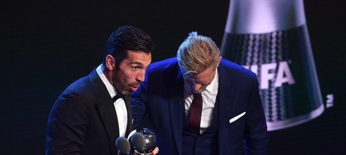 Gianluigi Buffon si z vyhlašování cen FIFA odnesl cenu pro nejlepšího brankáře roku