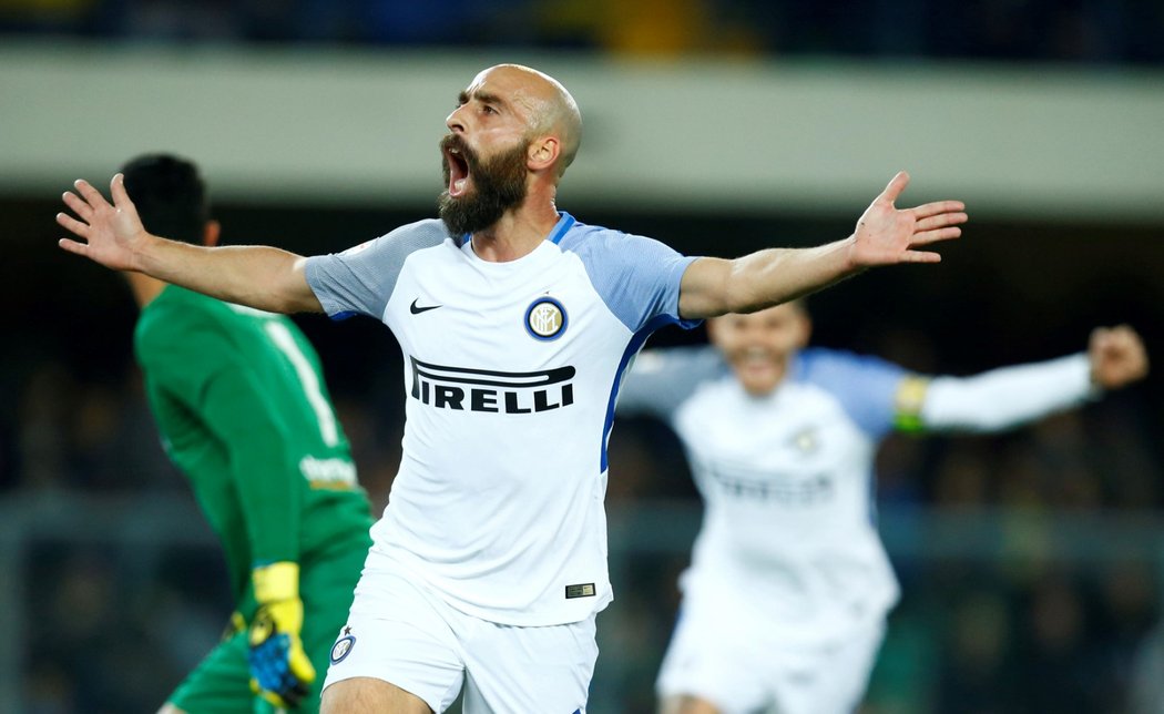 Vedoucí gól Interu na půdě Verony vstřelil Borja Valero