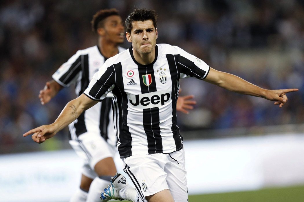 Alvaro Morata oslavuje gól Juventusu