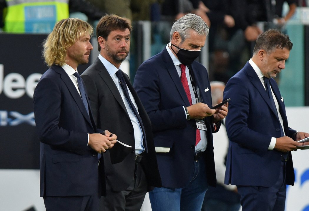 Šéf Juventusu Andrea Agnelli a viceprezident Pavel Nedvěd v Serii A