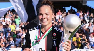 Třetí sezona - třetí titul pro ženy Juventusu. Slaví i Češka Stašková