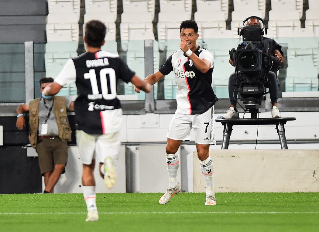 Cristiano Ronaldo rozhodl dvěma góly o výhře Juventusu nad Laziem Řím 2:1