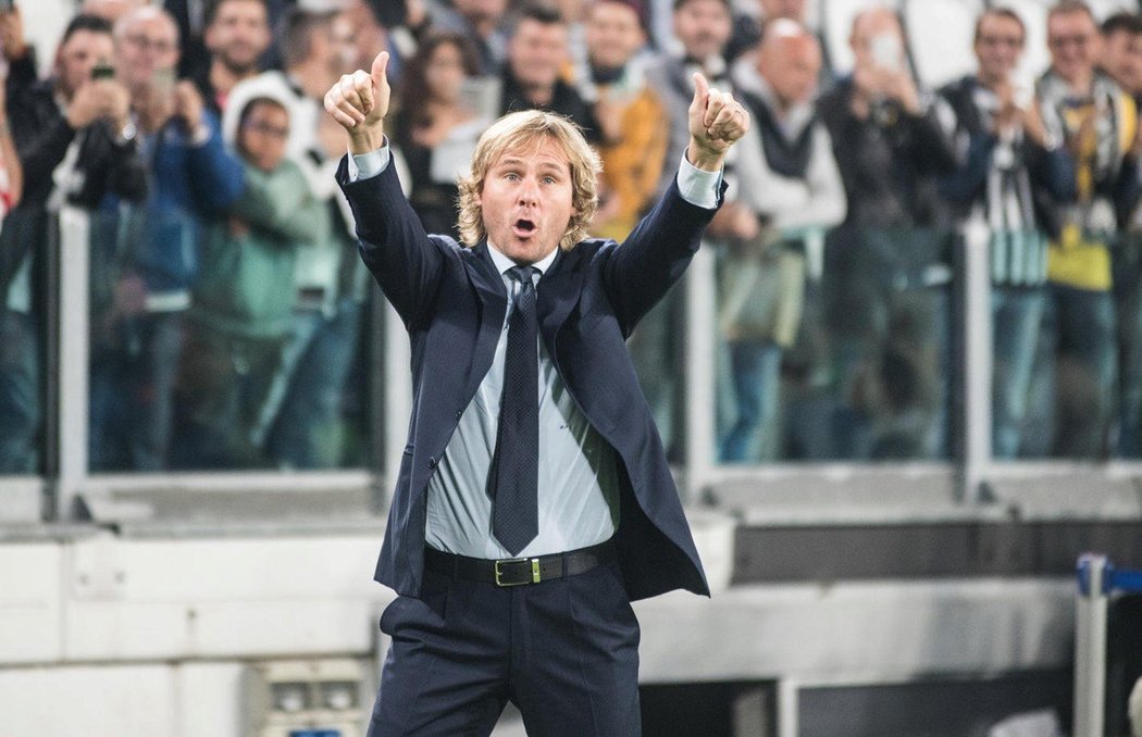 Pavel Nedvěd, viceprezident Juventusu, míří z Itálie do Švýcarska, chce se usadit v UEFA nebo FIFA