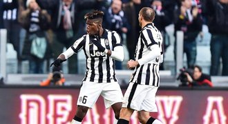 Juventus má náskok 8 bodů, Lazio otočilo divoký duel s AC Milán