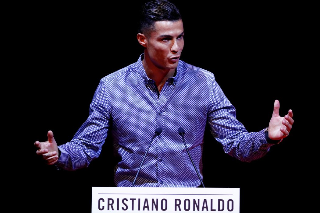 Cristiano Ronaldo je jedním z nejpopulárnějších sportovců planety