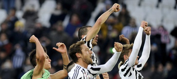 Juventus porazil 3:0 Veronu a v italské lize vyhrál už poosmé za sebou