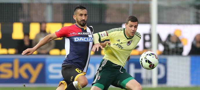 Fotbalisté Udine vyhráli v italské lize nad AC Milán 2:1