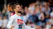 Dries Mertens z Neapole slaví gól do sítě Cagliari