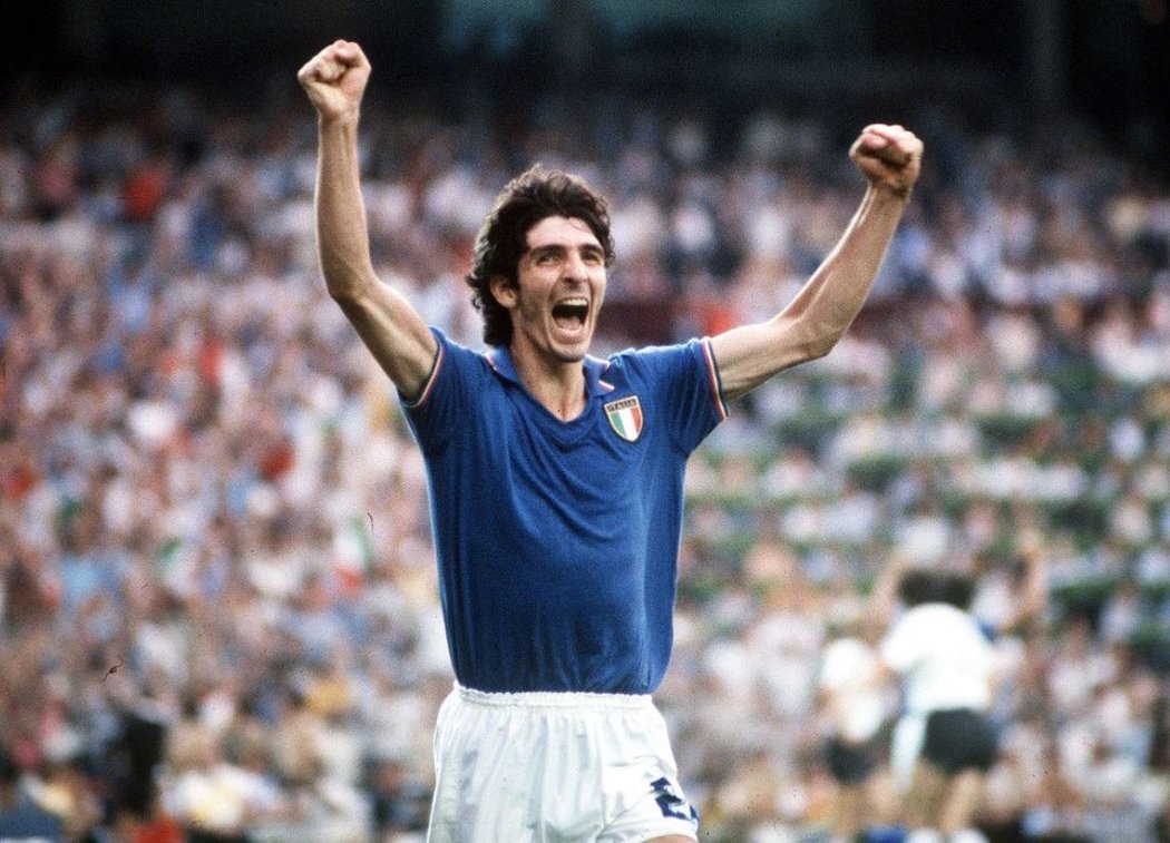 Fotbalový svět přišel o další legendu. Ve věku 64 let odešel bývalý italský reprezentant Paolo Rossi, vítěz Zlatého míče a mistr světa z roku 1982