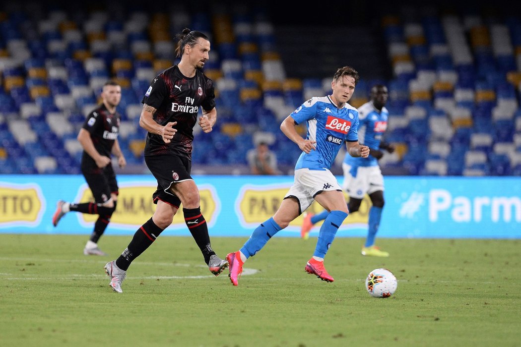 Zlatan Ibrahimovic AC Milán k výhře nad Neapolí nedovedl, duel skončil remízou
