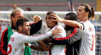AC Milán otočil tříbrankovou ztrátu. Pro mrtvého Simoncelliho