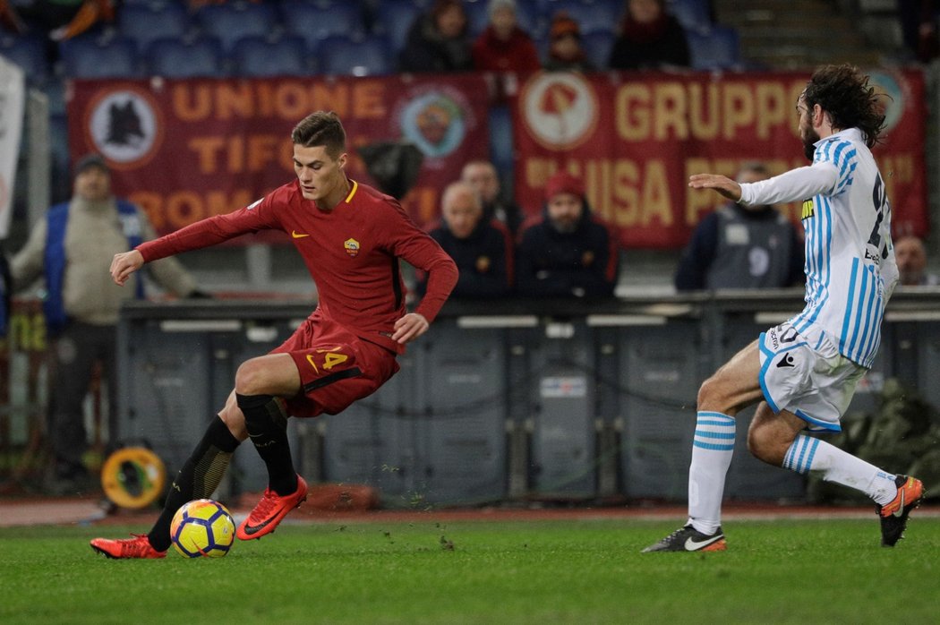 Český útočník Patrik Schick v utkání italské ligy v dresu AS Řím