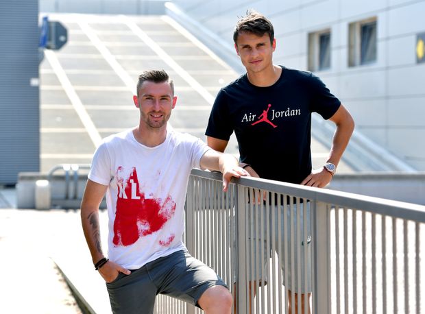 Jaromír Zmrhal (v bílém) a Aleš Matějů Jaromír Zmrhal (v bílém) a Aleš Matějů