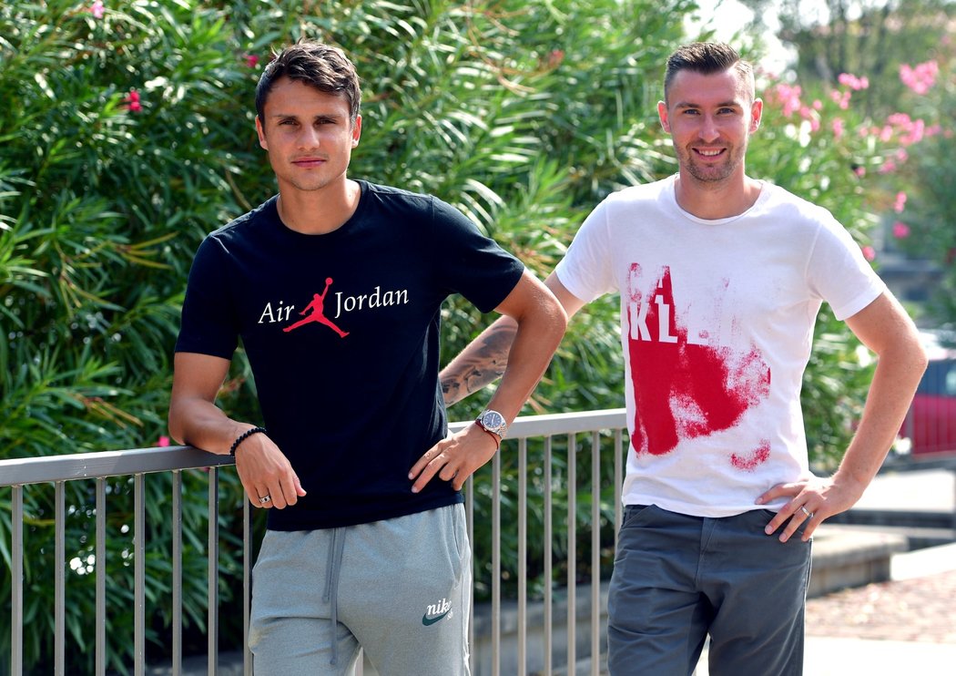 Jaromír Zmrhal (v bílém) a Aleš Matějů se v rozhovoru pro deník Sport rozpovídali o životě v Itálii i boji s taktikou