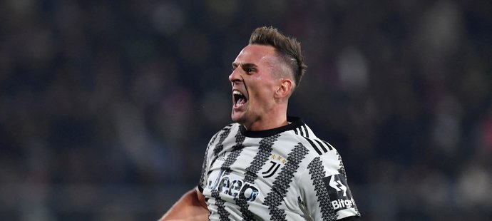 Arkadiusz Milik rozhodl o výhře Juventusu z přímého kopu v nastaveném čase