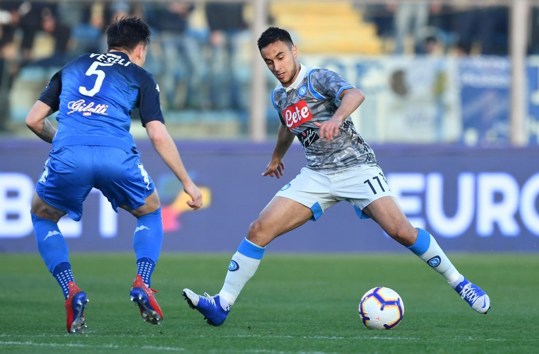Fotbalisté Empoli překvapivě porazili Neapol (2:1) a poskočili mimo sestupové příčky